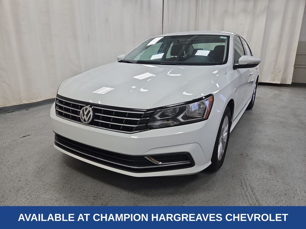 2017 Volkswagen Passat S photo 28