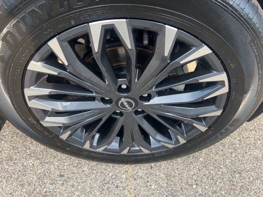 2024 Nissan Rogue Platinum photo 37