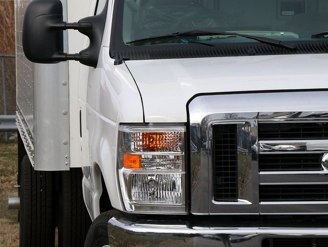 2024 Ford E-450 photo 4
