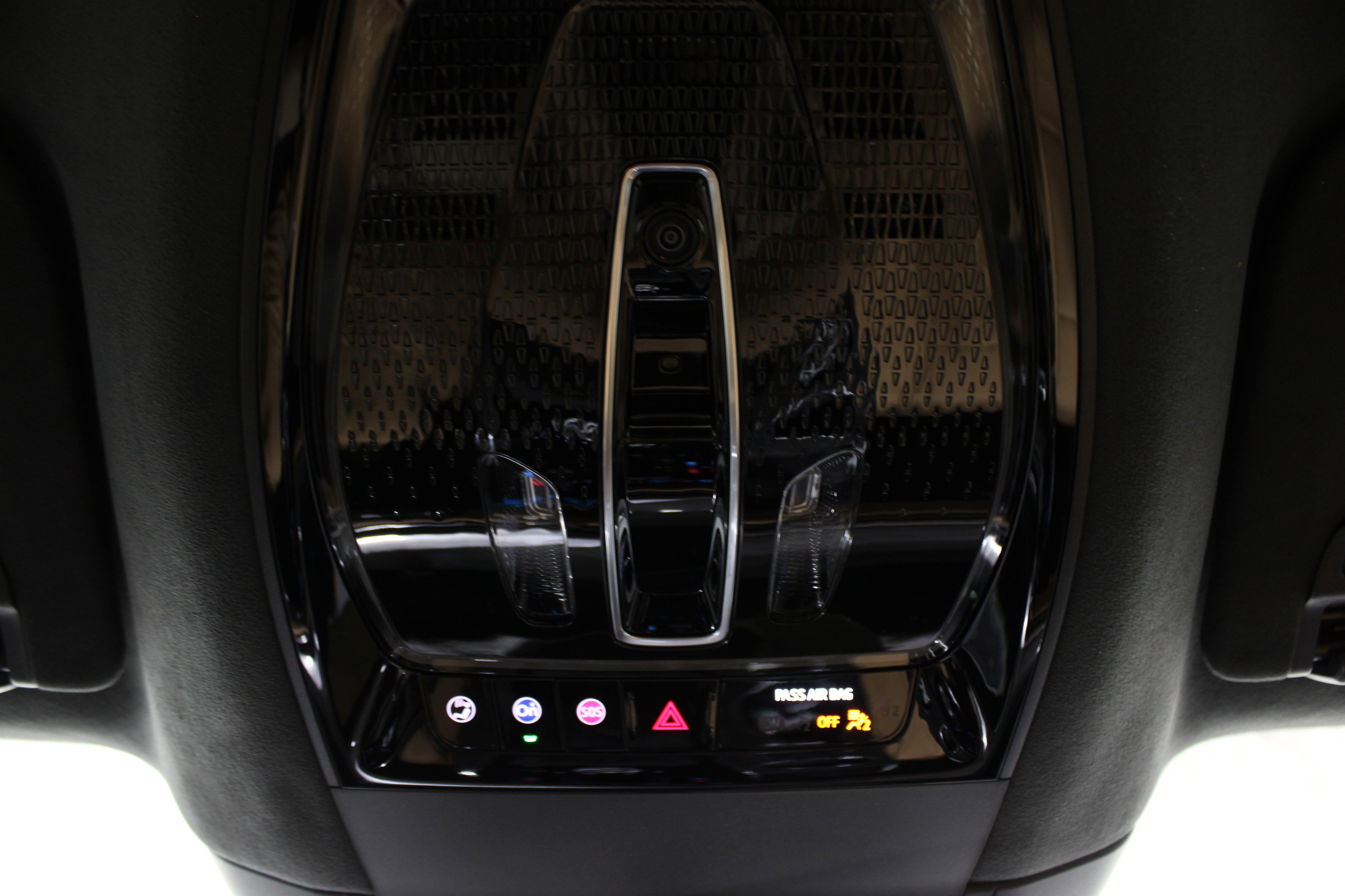 2025 Cadillac Escalade IQ Luxury photo 24