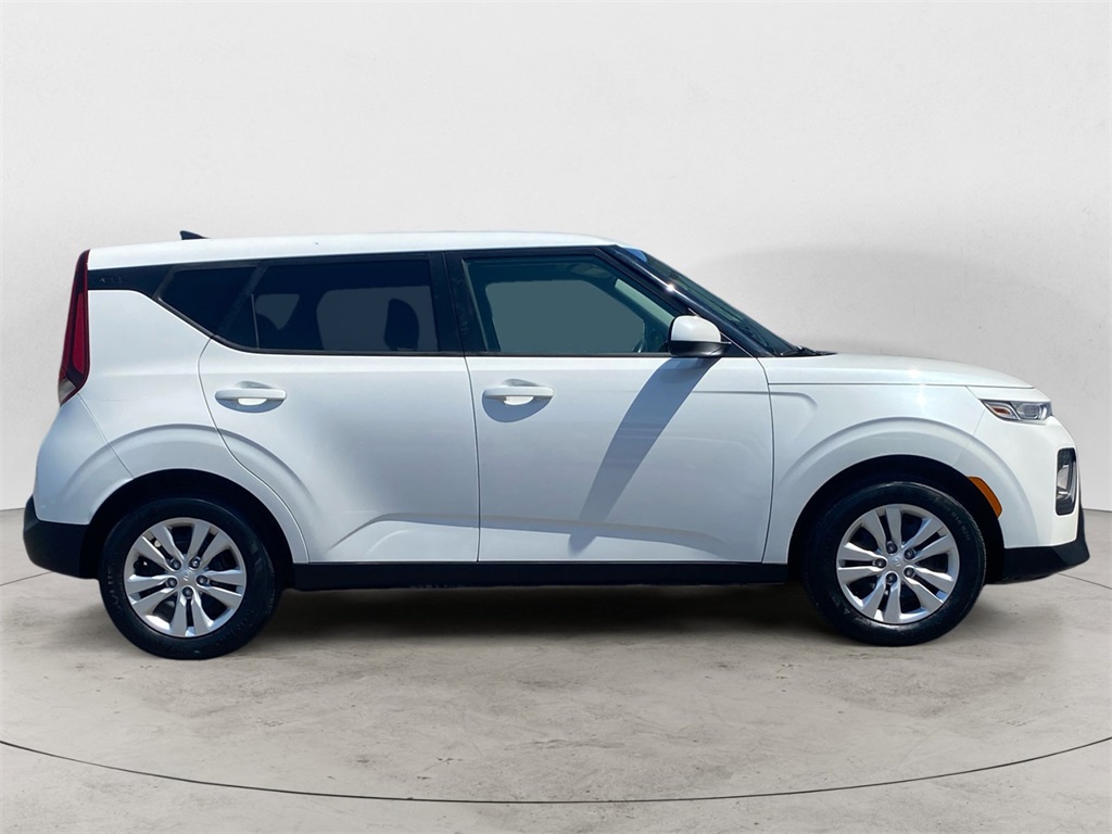 2020 Kia Soul LX photo 5
