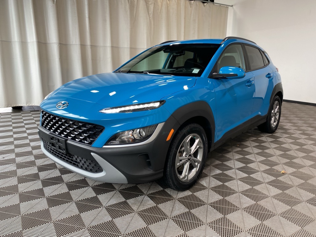 2023 Hyundai Kona SEL photo 3