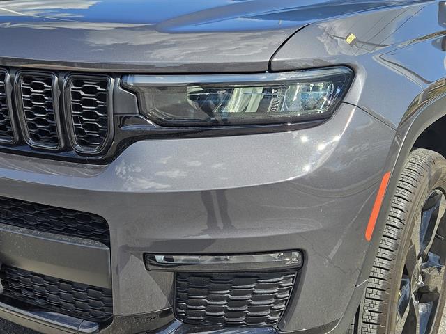2024 Jeep Grand Cherokee Limited photo 5