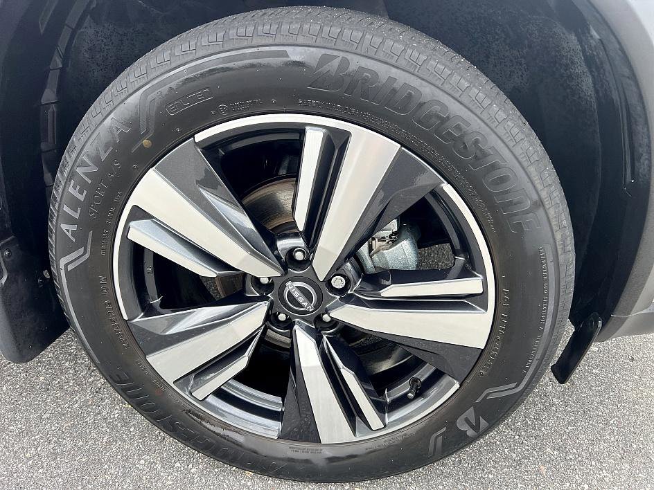 2022 Nissan Rogue Platinum photo 12