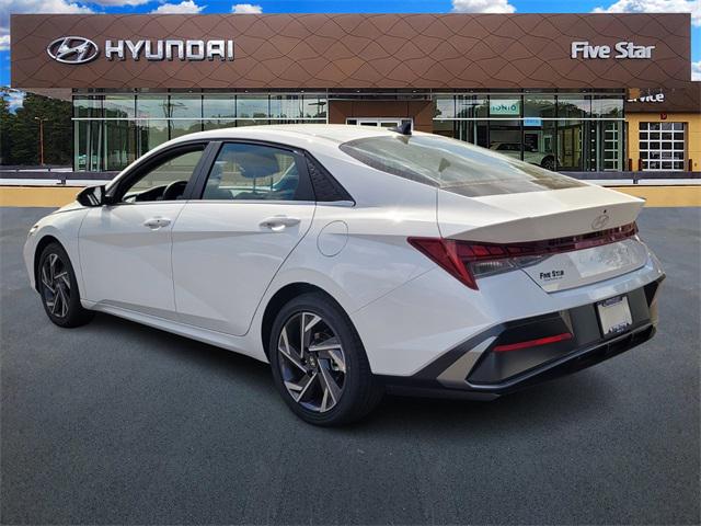 2025 Hyundai Elantra SEL Convenience photo 5