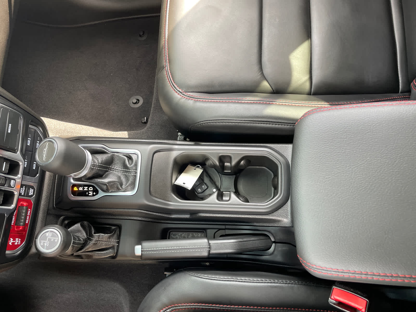 2025 Jeep Gladiator Rubicon photo 28