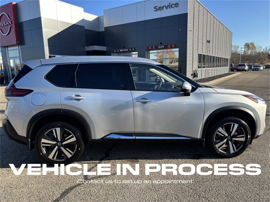Used 2021 Nissan Rogue SL with VIN JN8AT3CB2MW216241 for sale in Rochester, Minnesota