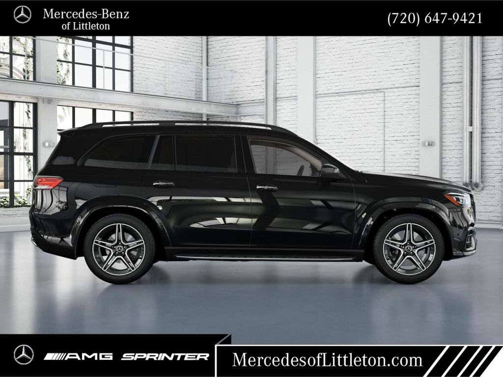 2026 Mercedes Benz GLS 450 4MATIC photo 2