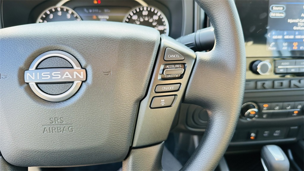 2025 Nissan Frontier S photo 17
