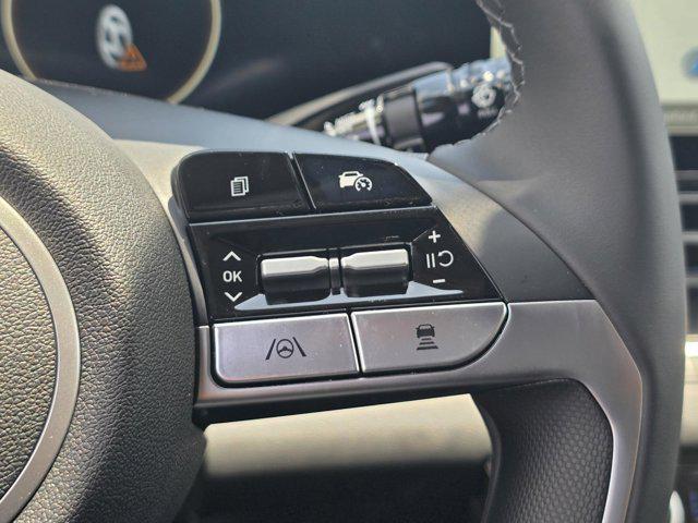 2025 Hyundai Elantra Limited photo 21