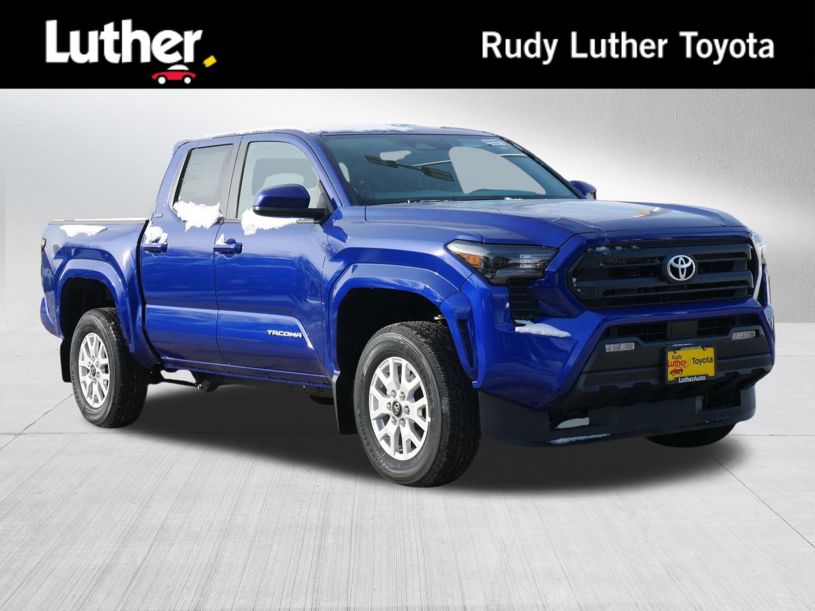 2025 Toyota Tacoma SR5's photo