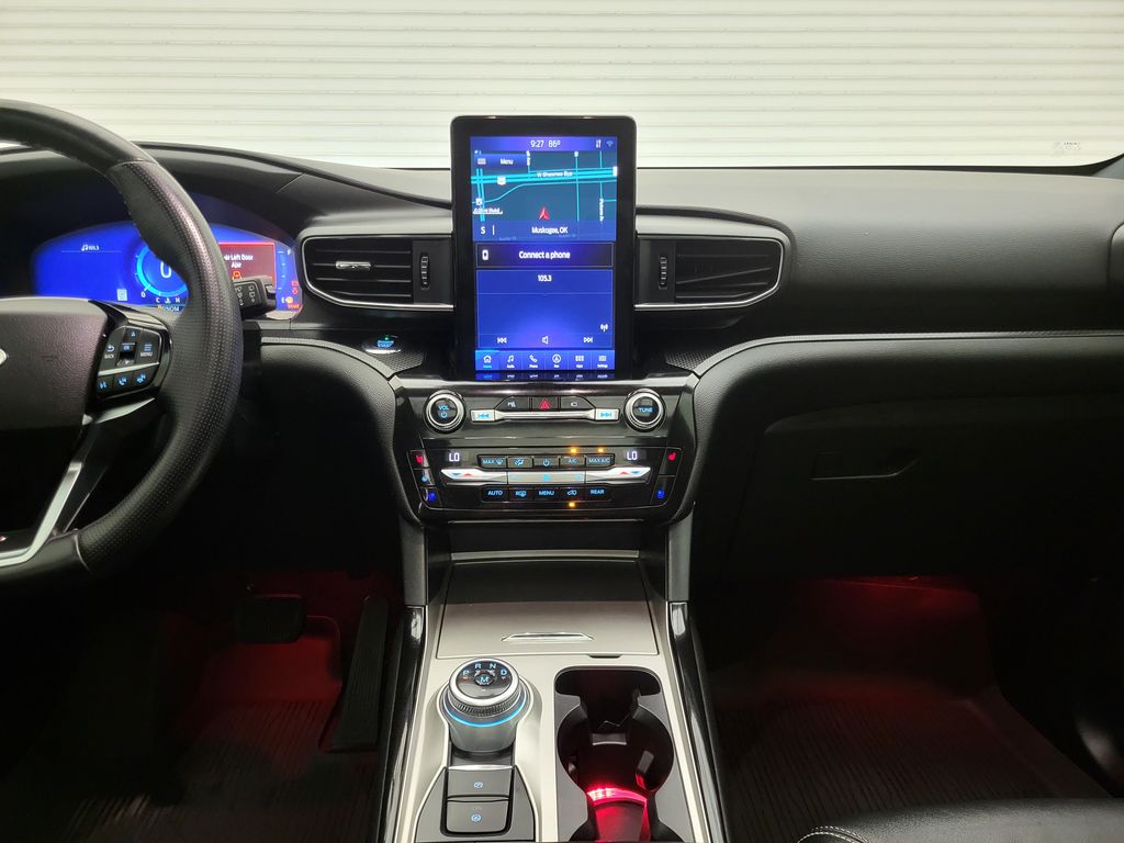 2021 Ford Explorer ST photo 26