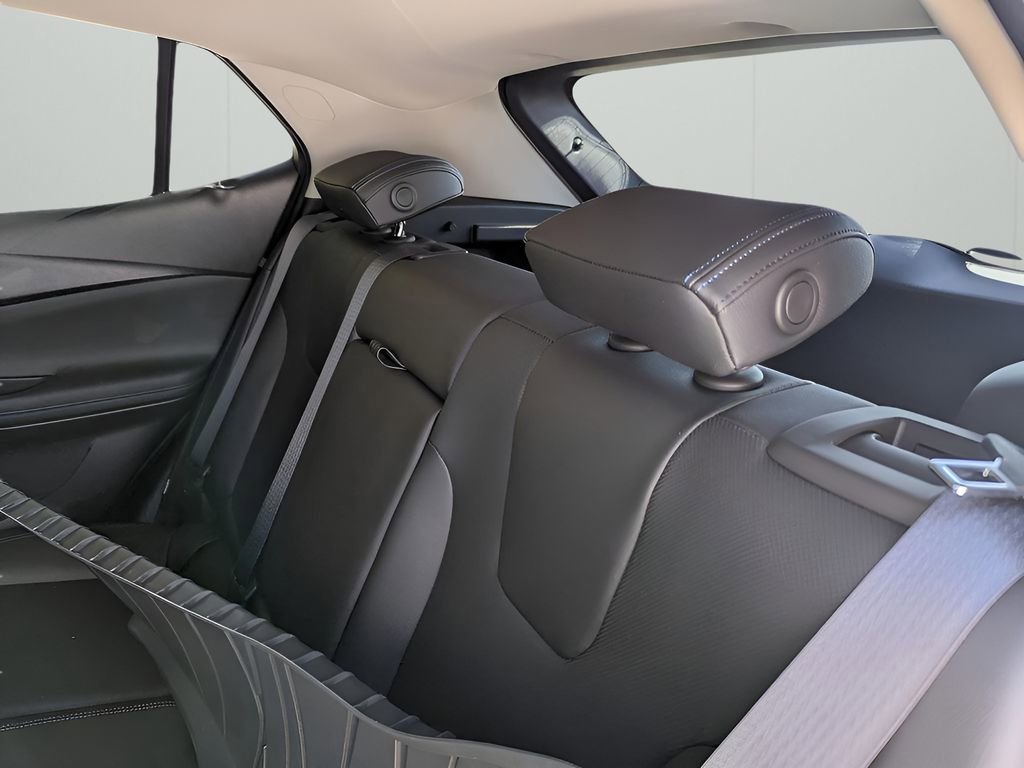 2026 Buick Encore GX Sport Touring photo 14