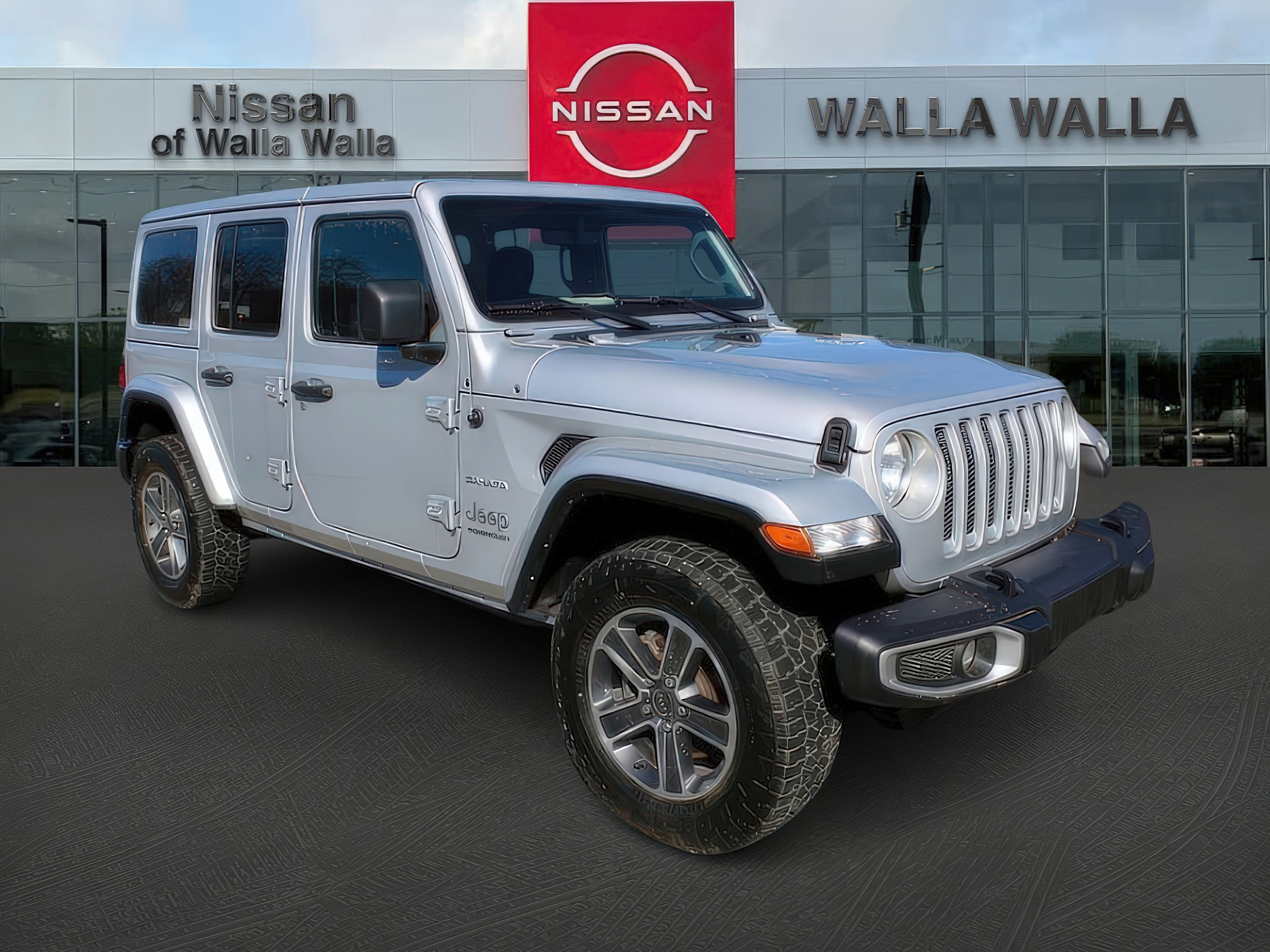2023 Jeep Wrangler 4-Door Sahara's photo