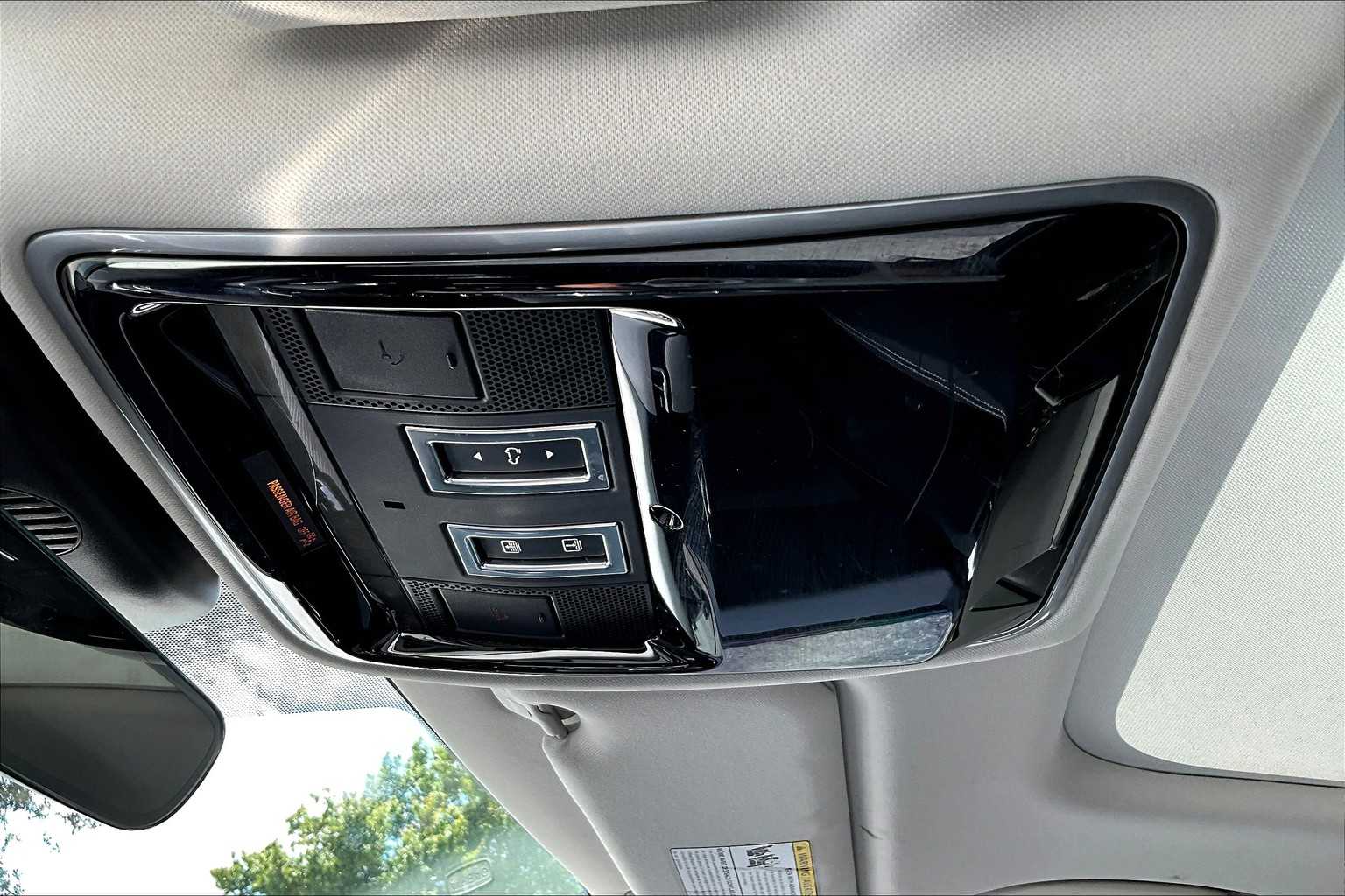 2018 Land Rover Range Rover Velar S photo 28