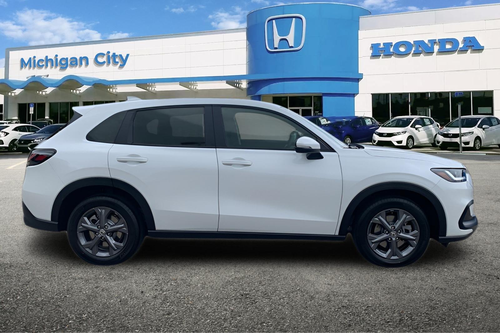2026 Honda HR-V LX photo 6