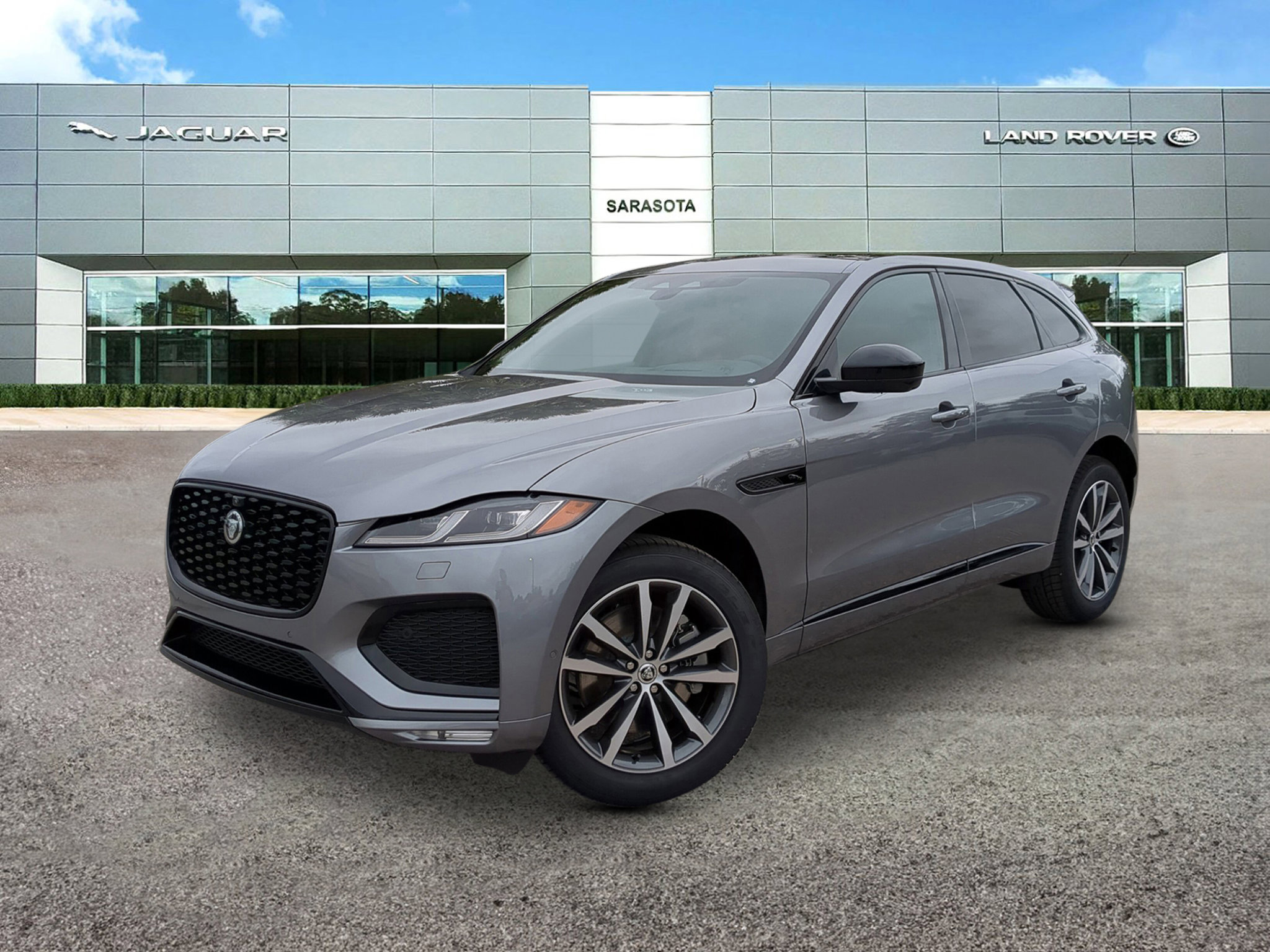 2026 Jaguar F-Pace R-Dynamic S's photo