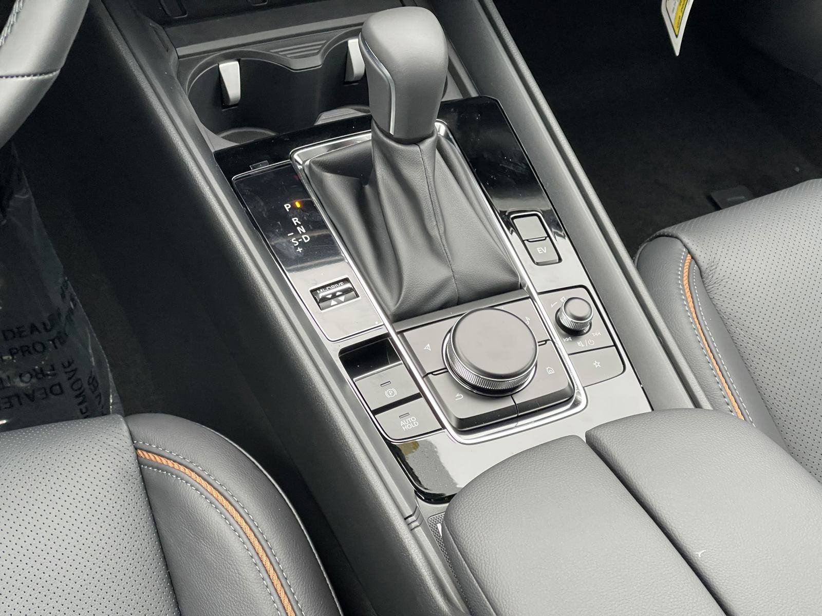 2025 Mazda CX-50 Premium Plus photo 5