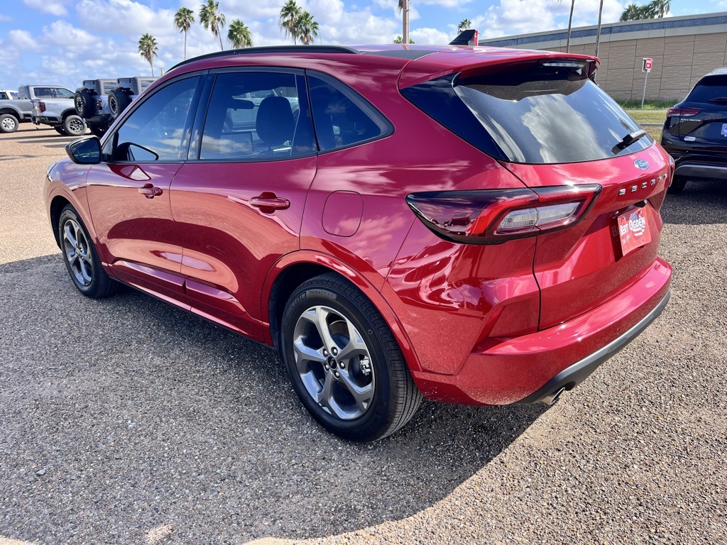 2024 Ford Escape ST-Line photo 6