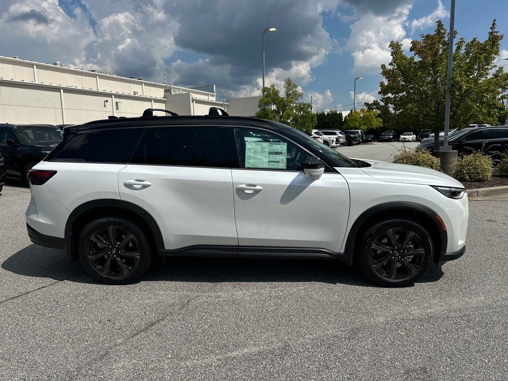 2026 Infiniti QX60 Autograph photo 2
