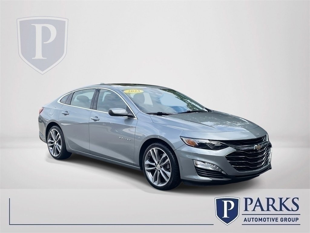 2023 Chevrolet Malibu 1LT photo 2