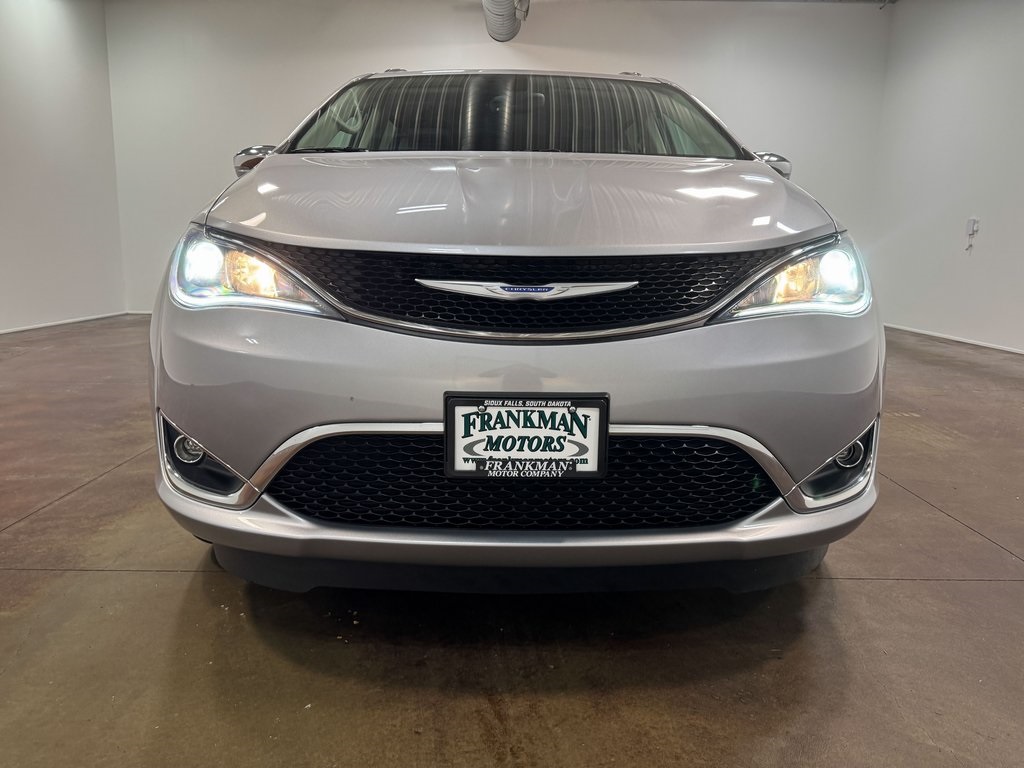 2018 Chrysler Pacifica Limited photo 43