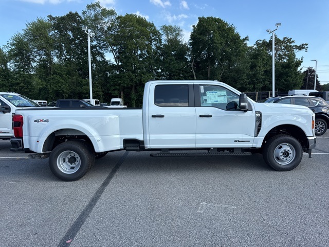 2025 Ford F-350 XL photo 2