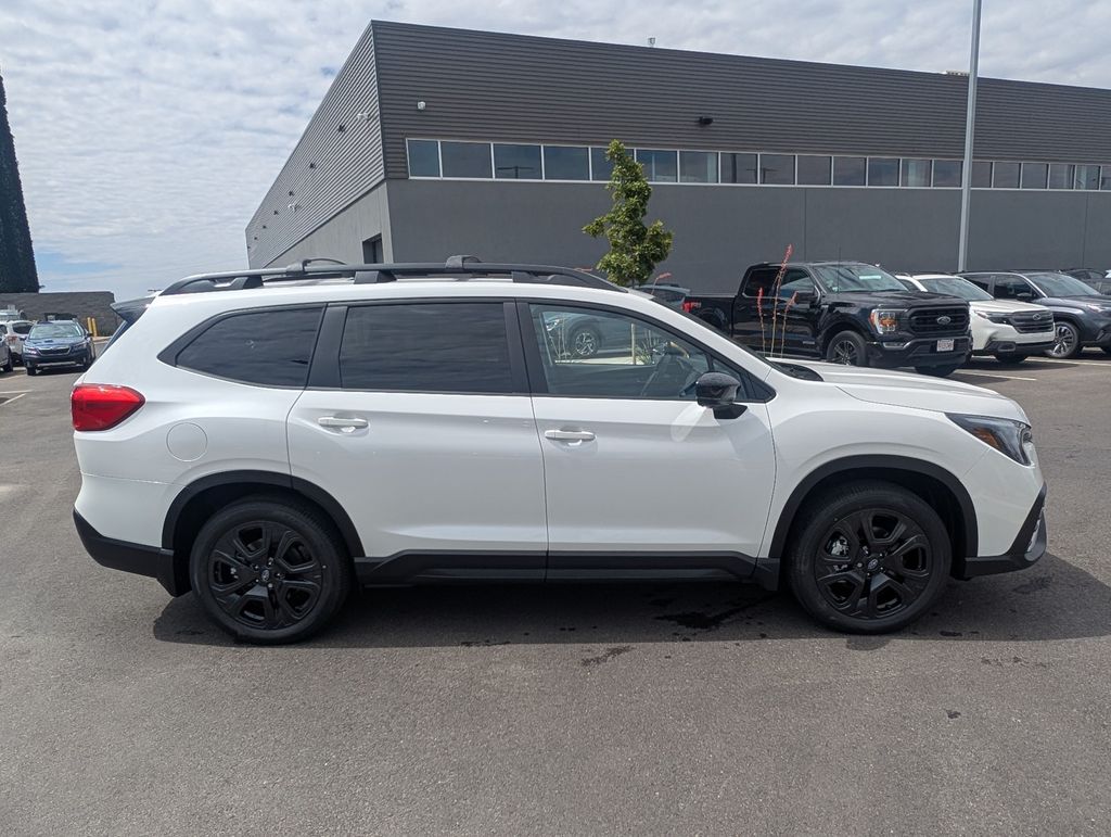 2025 Subaru Ascent Onyx Edition Touring photo 2