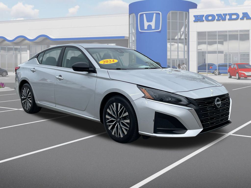 2024 Nissan Altima SV's photo