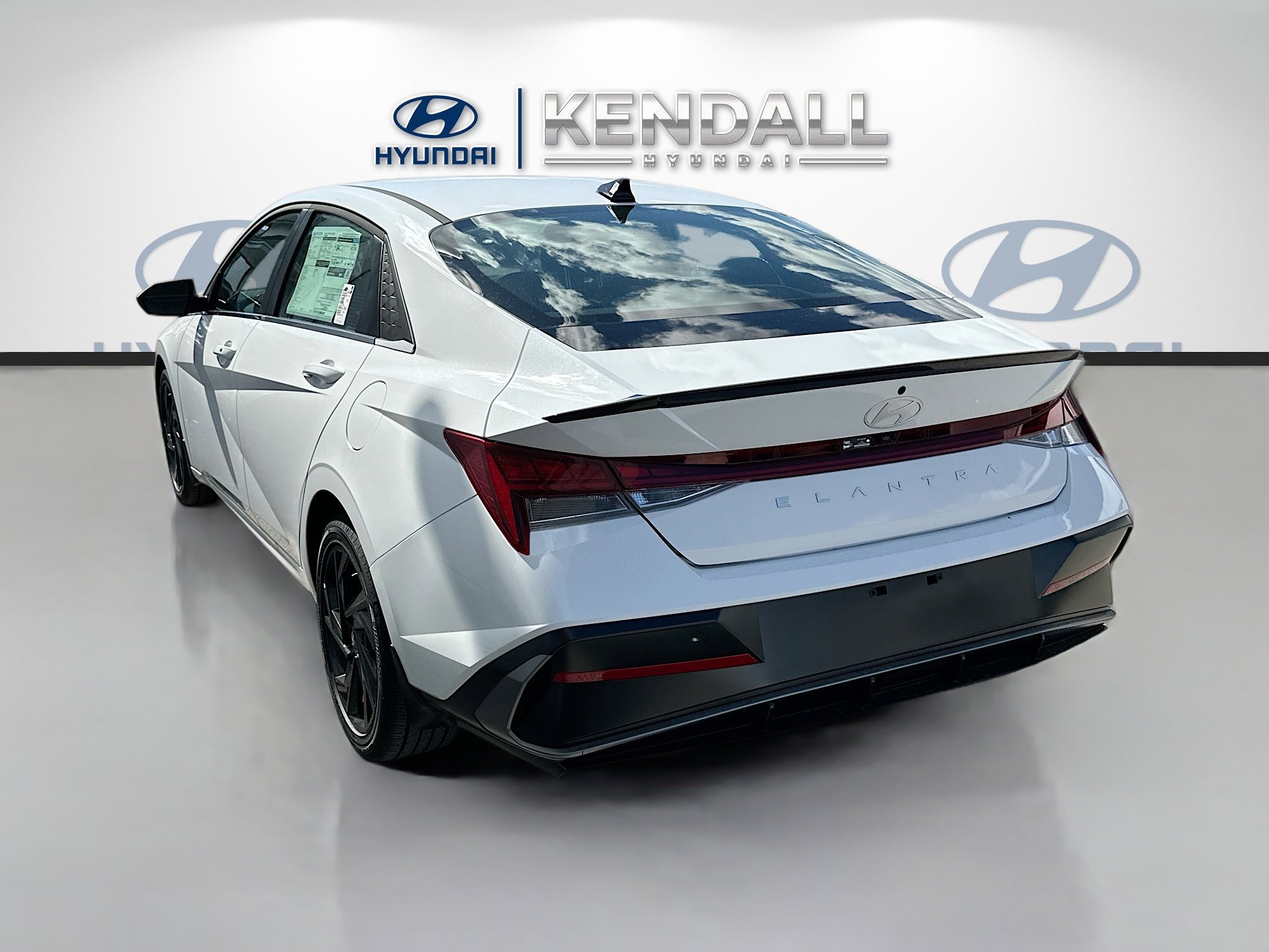 2026 Hyundai Elantra SEL Sport photo 4