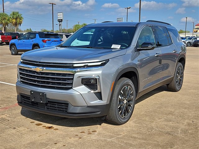 2026 Chevrolet Traverse 1LT photo 3