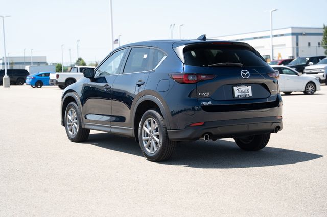 2022 Mazda CX-5 2.5 Select photo 4