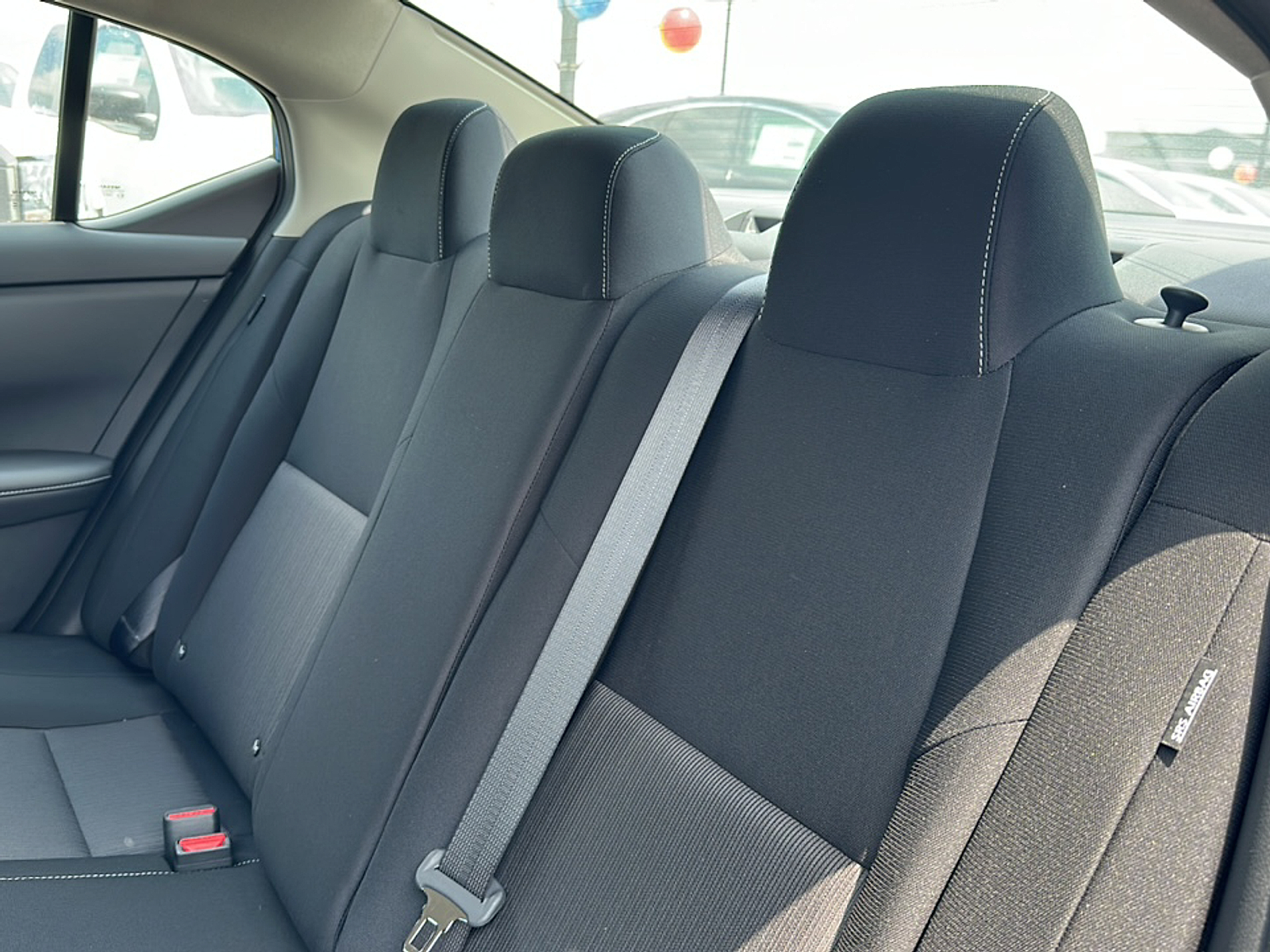 2025 Nissan Sentra SV photo 5