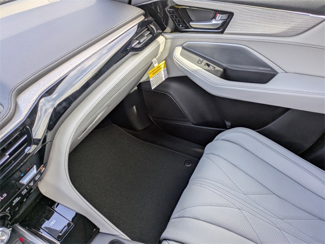 2026 Acura MDX SH-AWD Advance photo 17
