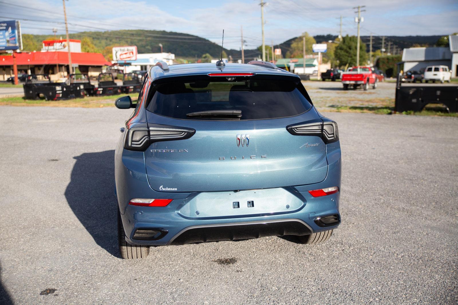 2024 Buick Encore GX Avenir photo 4
