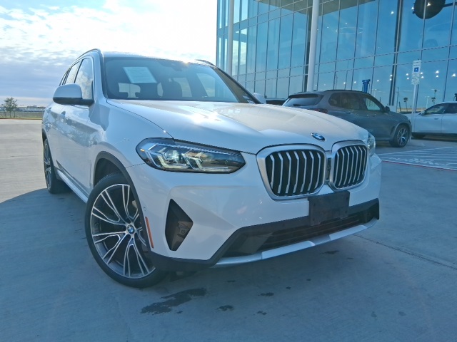 2023 BMW X3 30i's photo