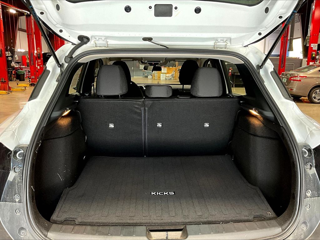 2025 Nissan Kicks S photo 23