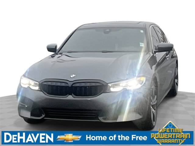 2019 BMW 3 Series 330i's photo