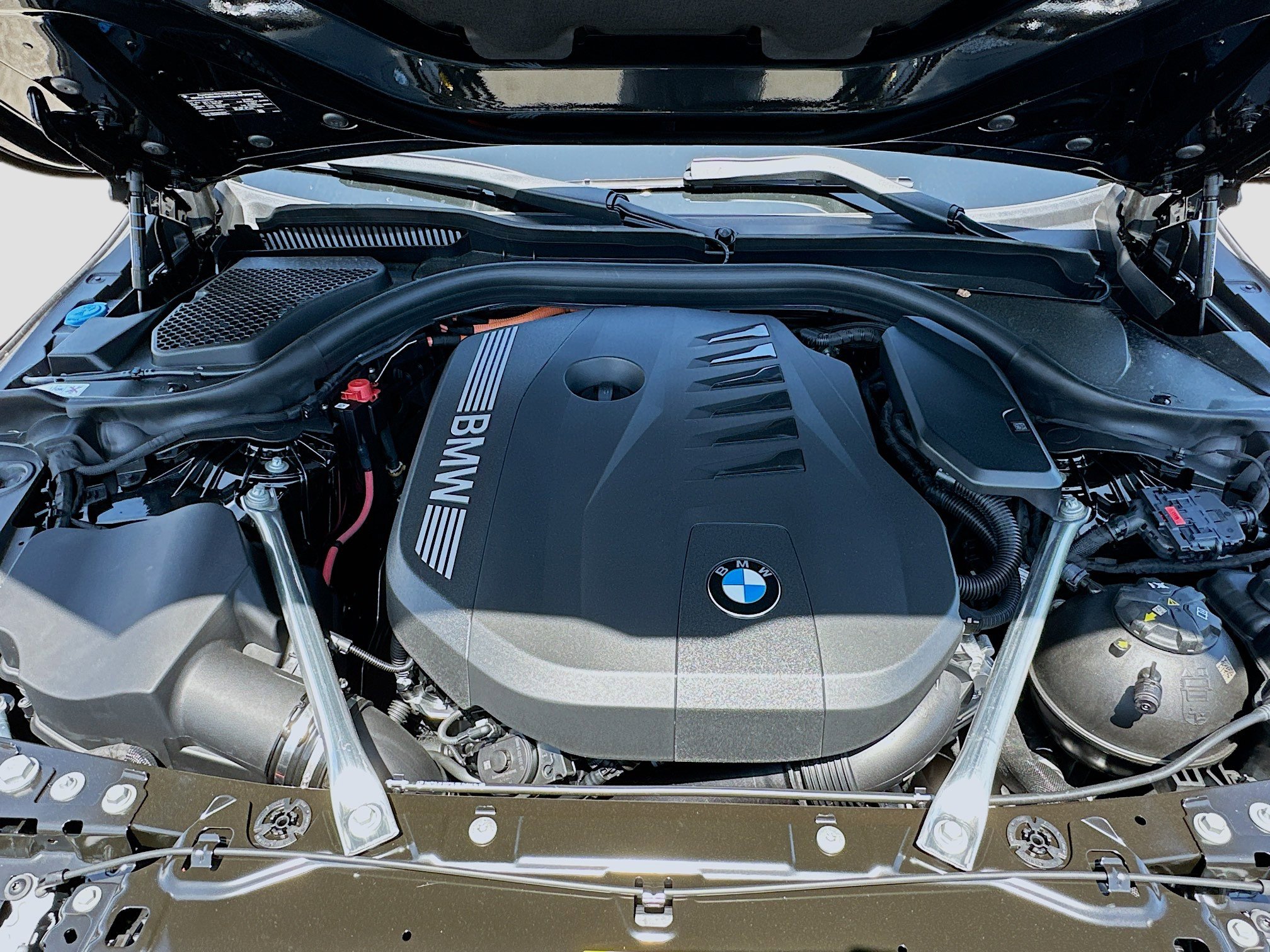 2025 Bmw 550e 550e xDrive photo 25