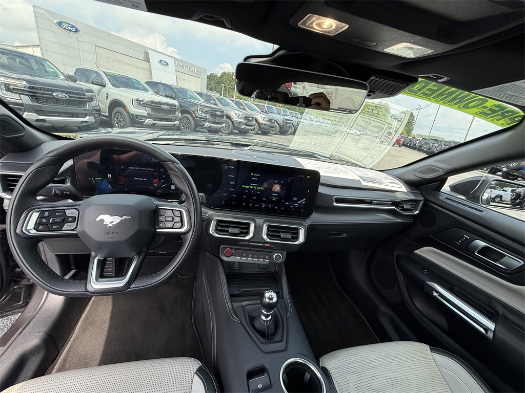 2024 Ford Mustang GT Premium photo 18