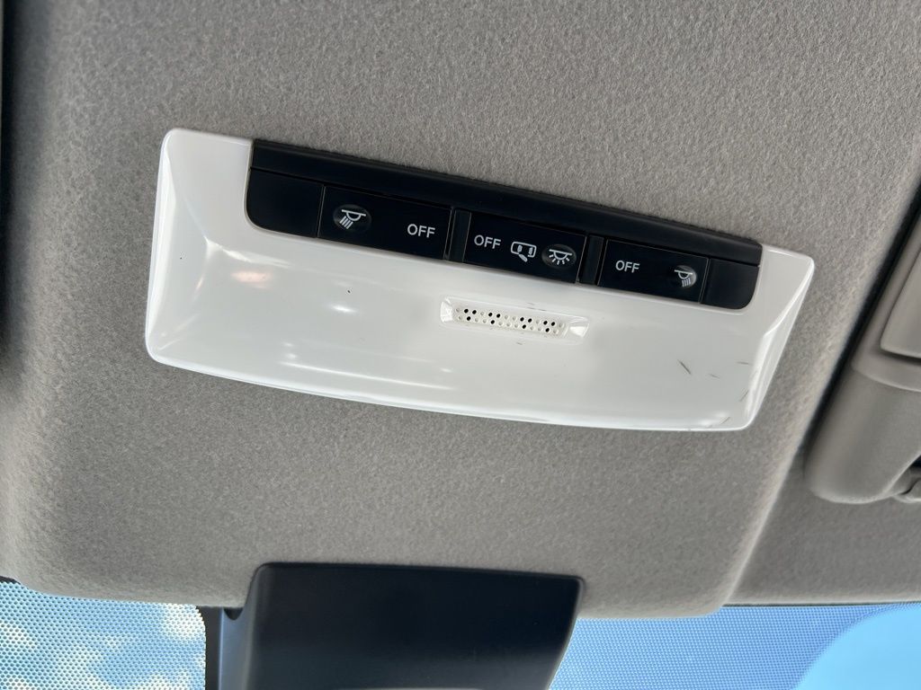 2025 Nissan Kicks Play S photo 26