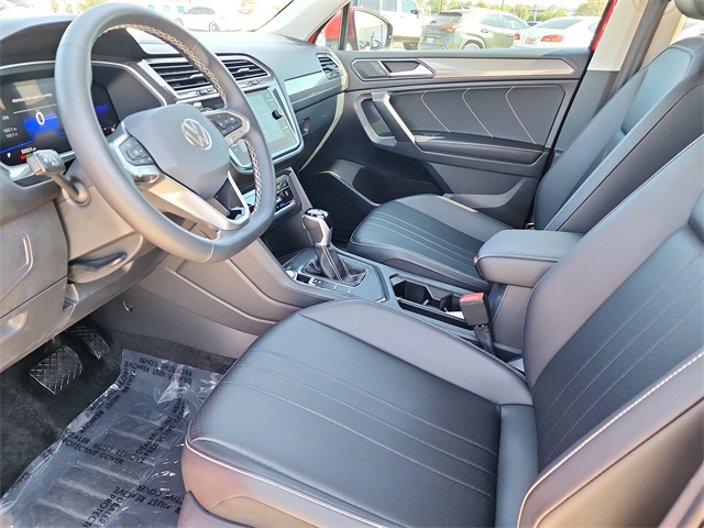 2024 Volkswagen Tiguan SE Wolfsburg Edition photo 10