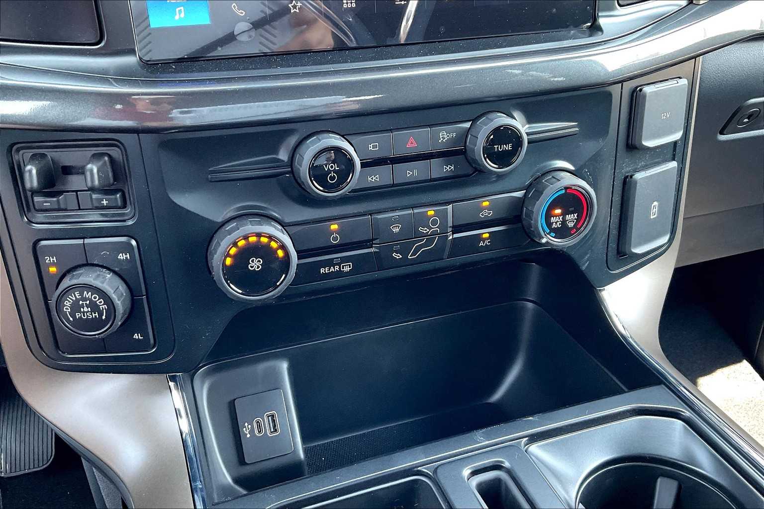 2025 Ford F-150 STX photo 18