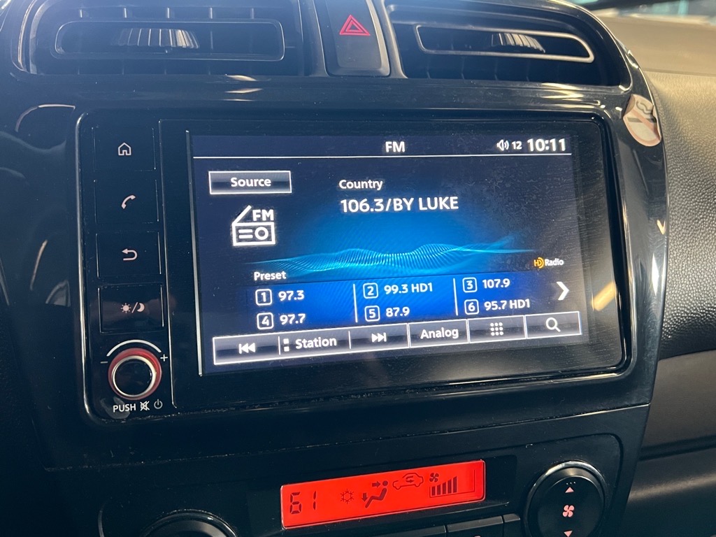 2022 Mitsubishi Mirage ES photo 11