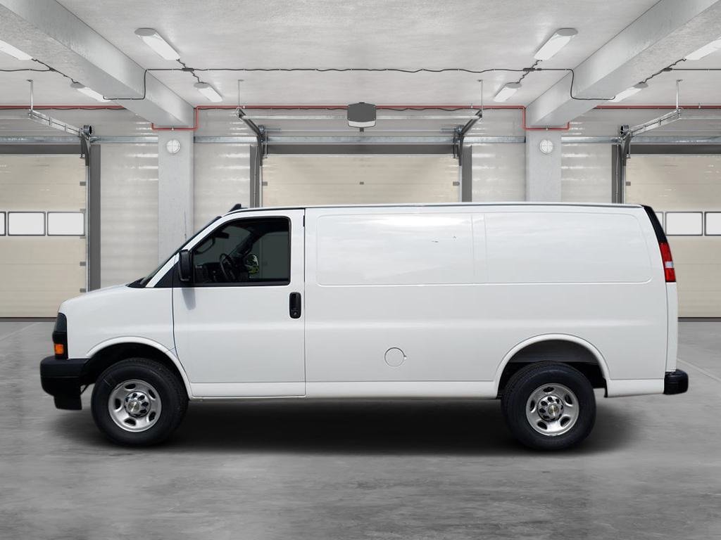 2025 Chevrolet Express 2500 Cargo photo 4