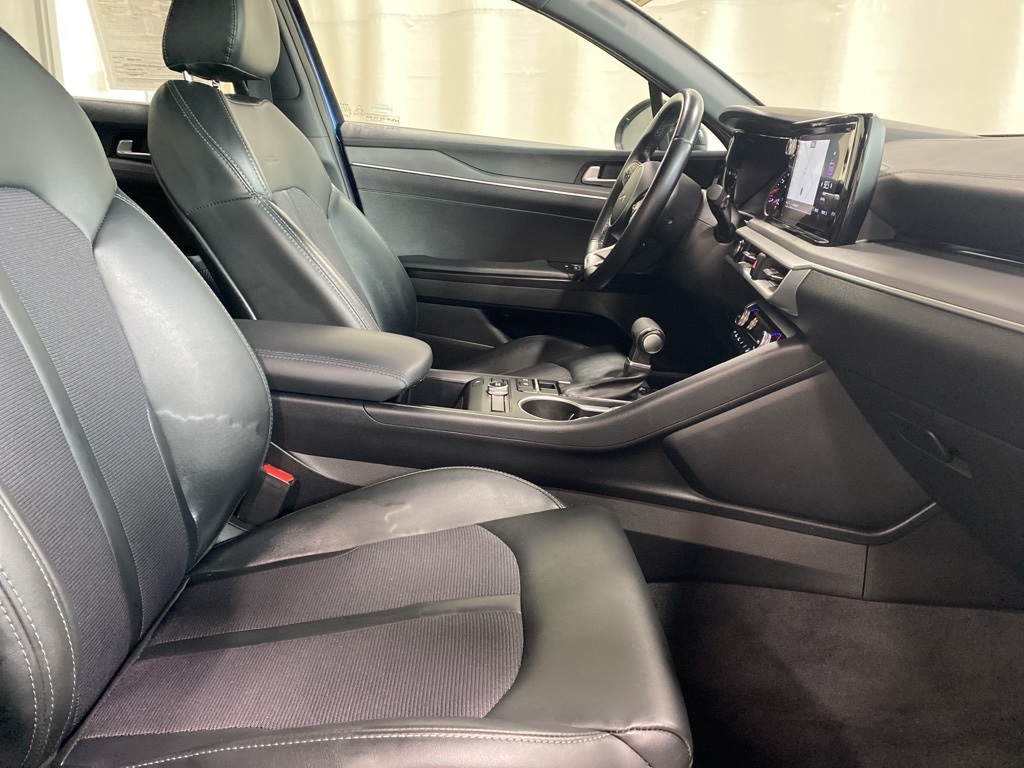 2023 Kia K5 GT-Line photo 14
