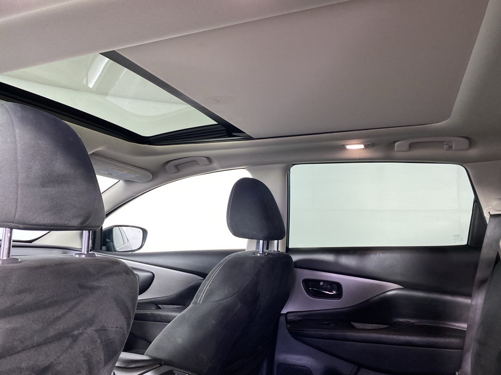 2020 Nissan Murano SV photo 21