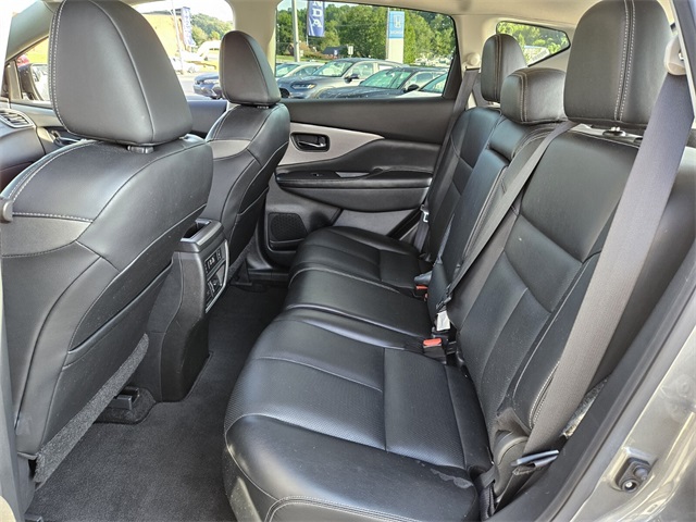 2023 Nissan Murano SL photo 9