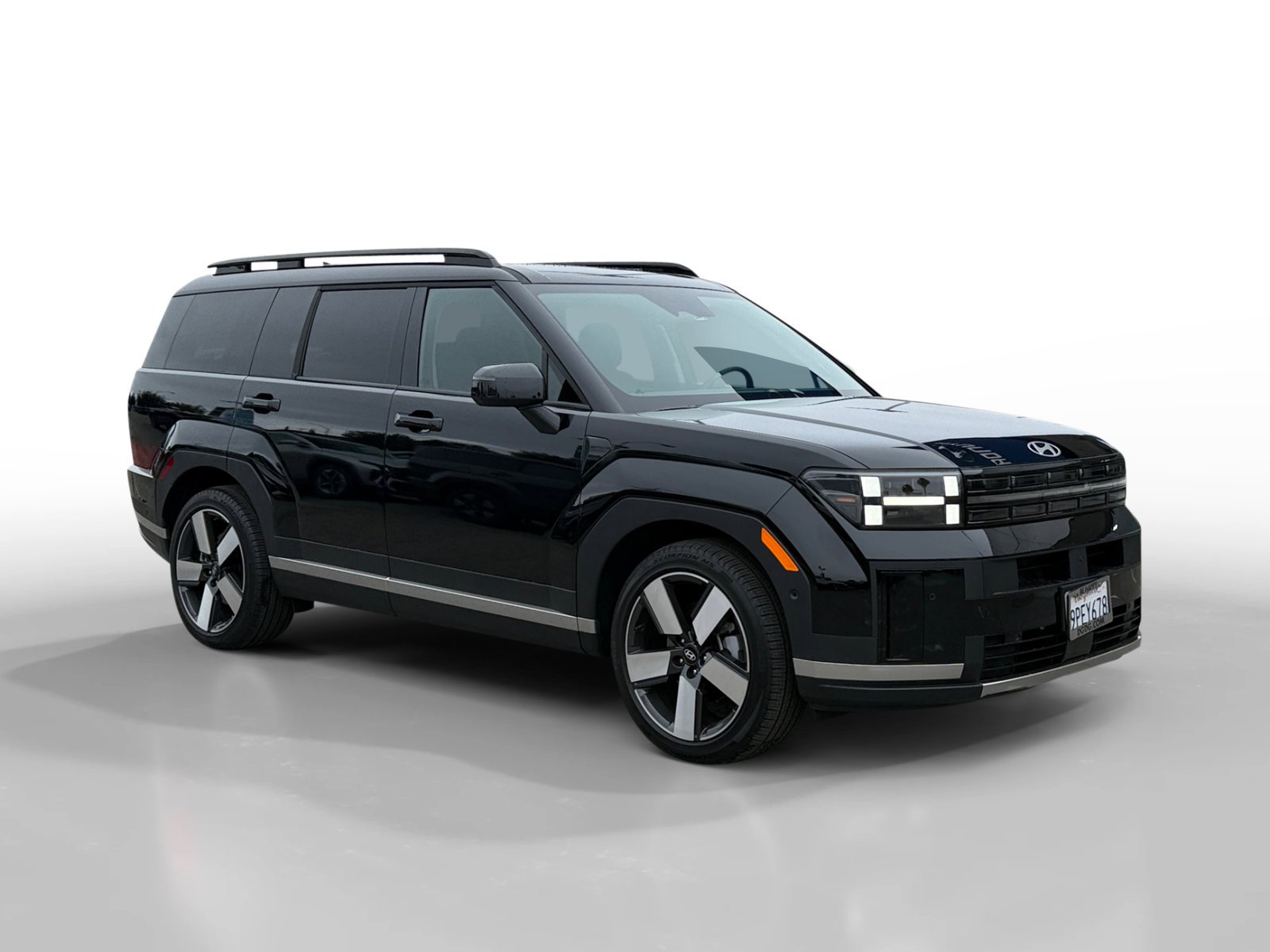 2025 Hyundai Santa Fe Limited photo 4