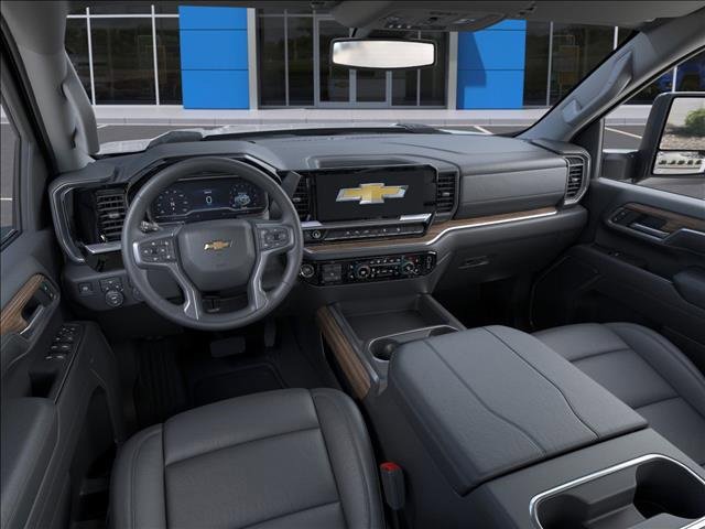 2025 Chevrolet Silverado LT photo 15